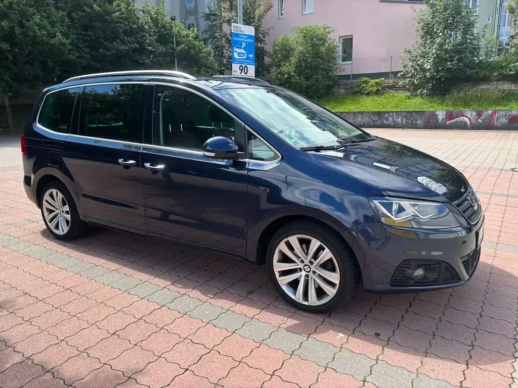 Gebraucht Seat Alhambra Style Plus 184 PS (135 kW) 2016 Blau Van / Kleinbus