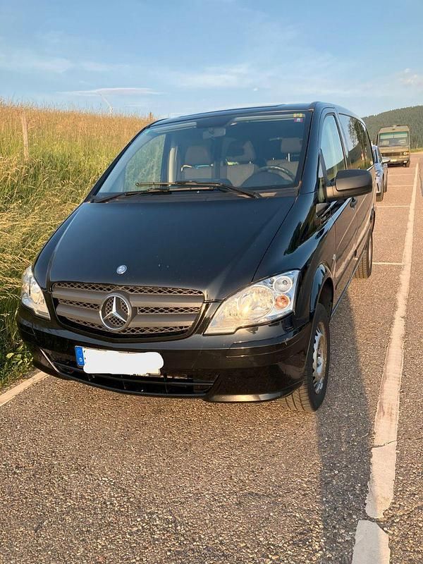 Gebraucht Mercedes Vito 136 PS (100 kW) 2014 Schwarz Van