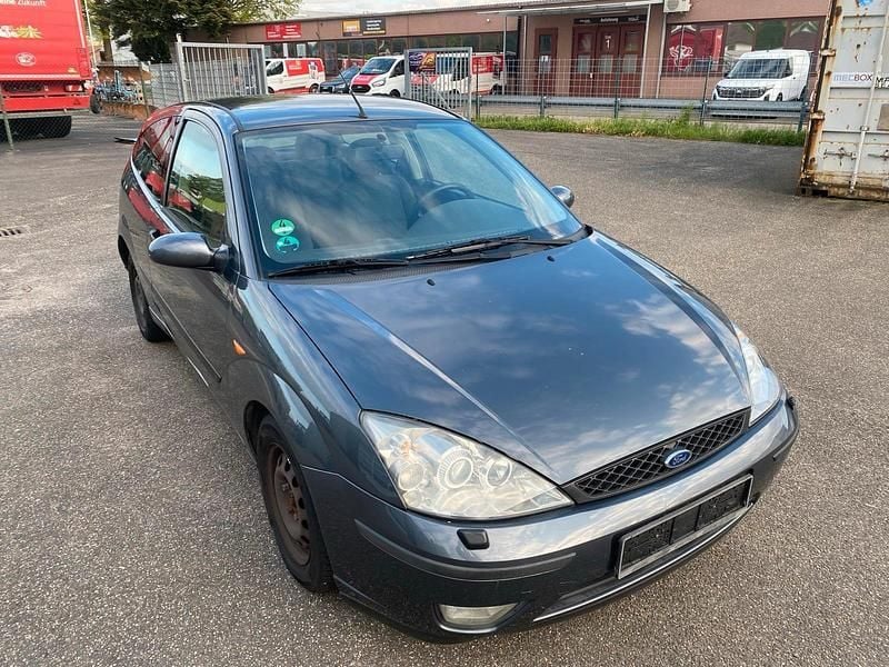 Usata Ford Focus 75 CV (55 kW) 2004 Utilitaria