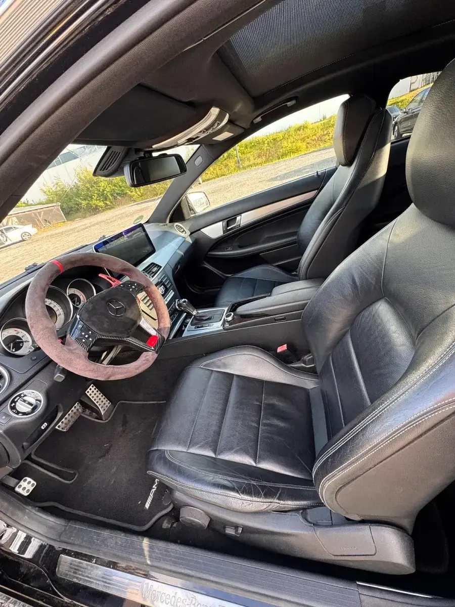 Gebraucht Mercedes C250 204 PS (150 kW) 2012 Schwarz Coupé