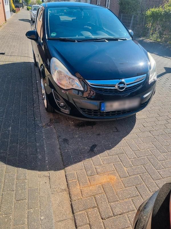 Schwarz Gebraucht 2011 Opel Corsa Kleinwagen | 2.500 € (Fairer Preis) - Bild 1/4