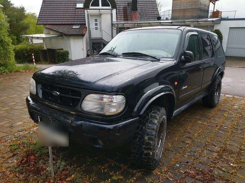 Second-hand Ford Explorer 216 CP (158 kW) 2001 SUV