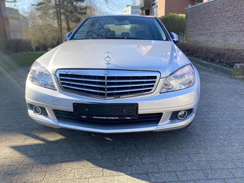 Gebraucht Mercedes C200 Elegance 184 PS (135 kW) 2007 Silber Limousine