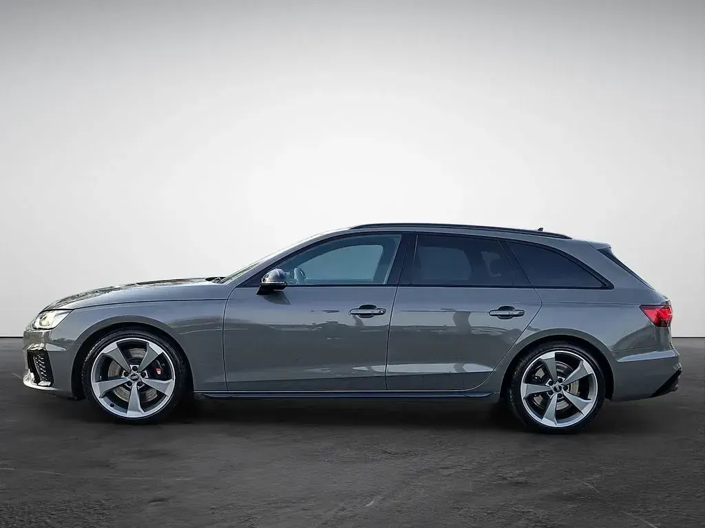 Używany Audi S4 Competition 341 KM (250 kW) 2024 Szary Kombi