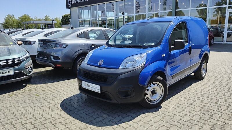 Blau Gebraucht 2021 Fiat Fiorino Van / Kleinbus | 10.398 € (Guter Preis) - Bild 1/4