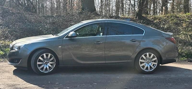 Gebraucht Opel Insignia 136 PS (100 kW) 2016 Grau Limousine