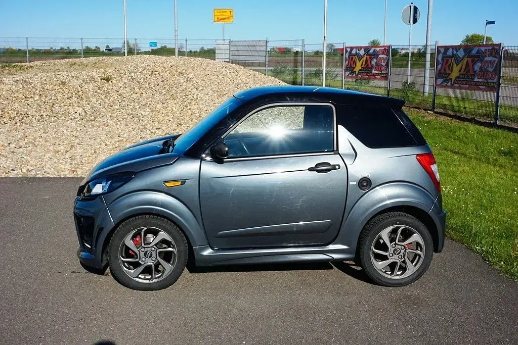 Gebraucht Ligier JS50 2022 Grau Kleinwagen