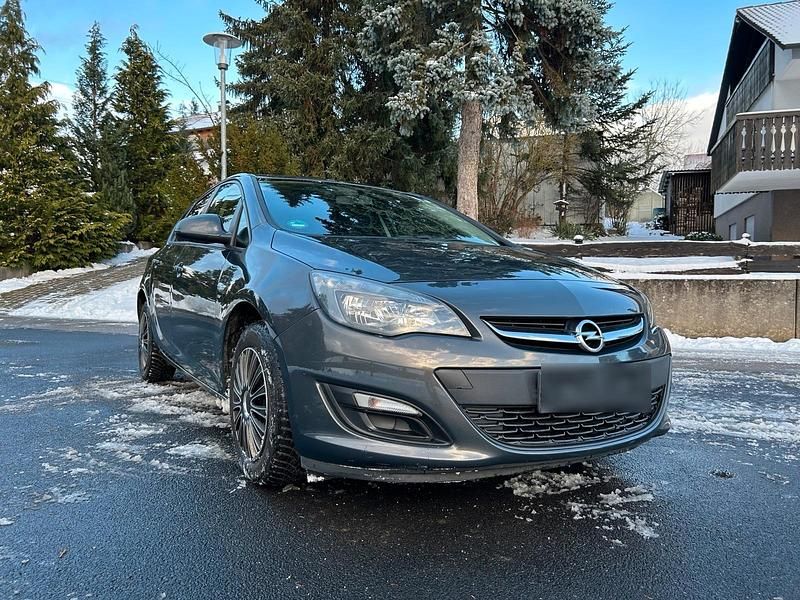 Grau Gebraucht 2014 Opel Astra Kombi | 5.500 € (Fairer Preis) - Bild 1/4