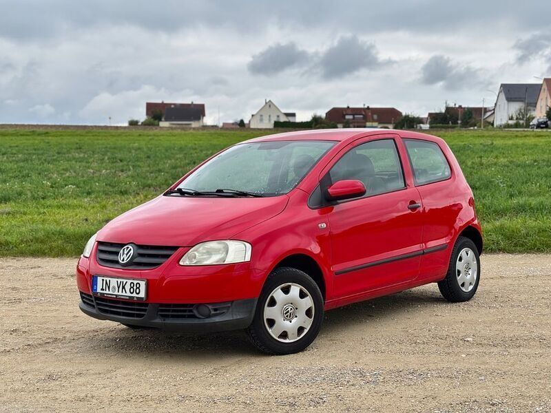 Rot Gebraucht 2007 VW Fox Kleinwagen | 1.050 € (Guter Preis) - Bild 1/4