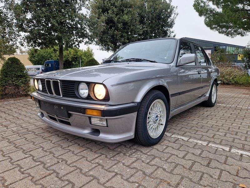 Gebraucht BMW 325 Performance 171 PS (125 kW) 1987 Silber Coupé