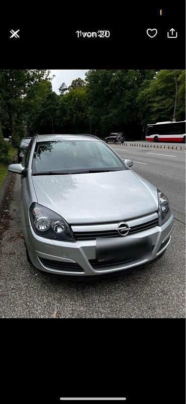 Grau Gebraucht 2004 Opel Astra Limousine | 900 € (Guter Preis) - Bild 1/4