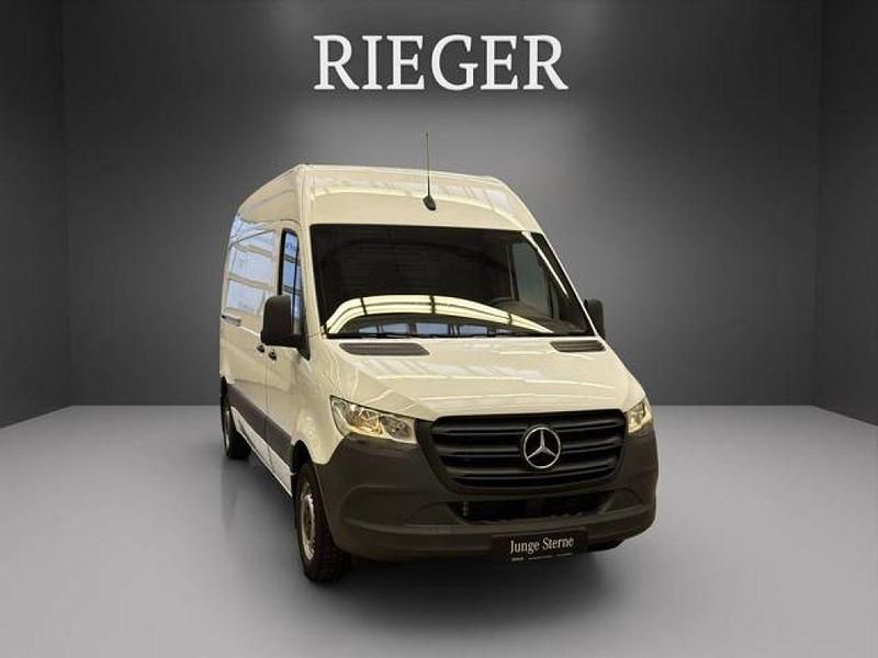 Używany Mercedes Sprinter 150 KM (110 kW) 2024 Biały Van