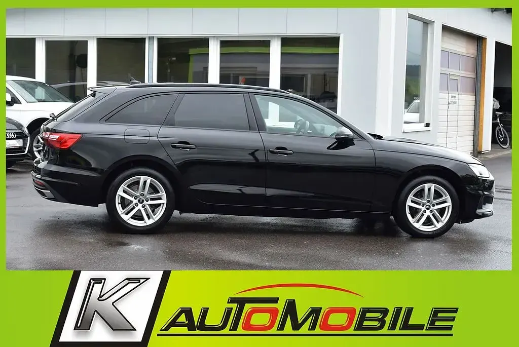 Używany Audi A4 S-Line 163 KM (119 kW) 2021 Czarny Kombi