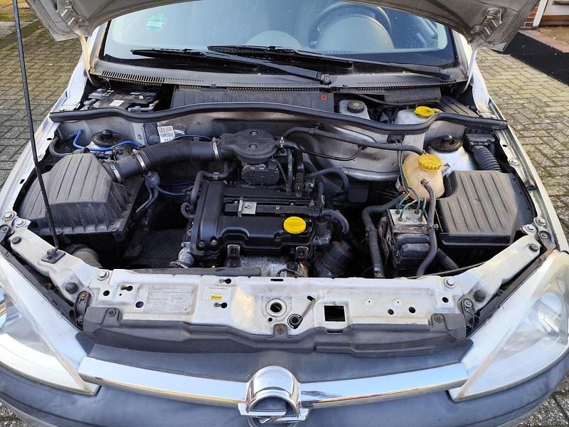 Gebraucht Opel Corsa 58 PS (42 kW) 2001 Grau Kleinwagen