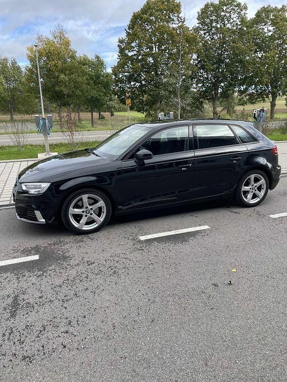 Gebraucht Audi A3 Sport 150 PS (110 kW) 2019 Schwarz Limousine