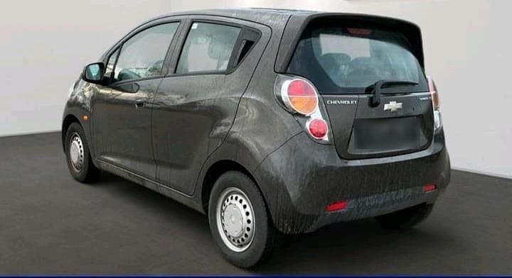Second-hand Chevrolet Spark 65 CP (47 kW) 2011 Maro Hatchback