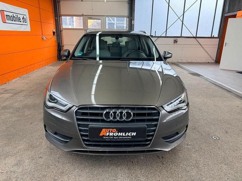 Gebraucht Audi A3 Attraction 150 PS (110 kW) 2015 Braun Limousine