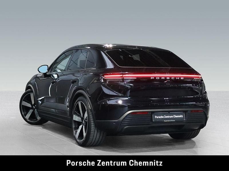 Gebraucht Porsche Macan 4 Electric 300 kW (408 PS) 2026 Schwarz SUV