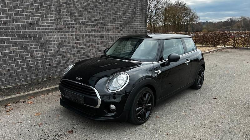 Second-hand Mini ONE 102 CP (75 kW) 2010 Negru Hatchback