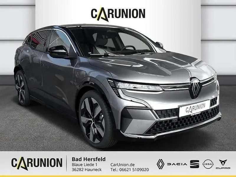 Używany Renault Megane E-Tech Techno 96 kW (131 KM) 2024 Szary Sedan/Limuzyna