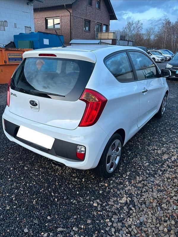 Gebraucht Kia Picanto 51 PS (37 kW) 2014 Weiß Kleinwagen