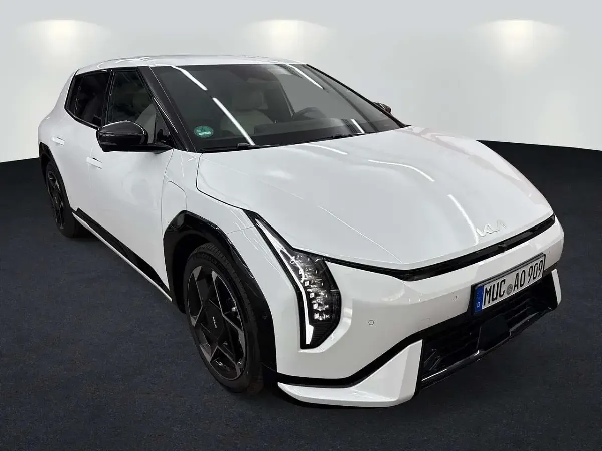 Gebraucht Kia EV4 GT-Line 150 kW (204 PS) 2025 Weiß Limousine