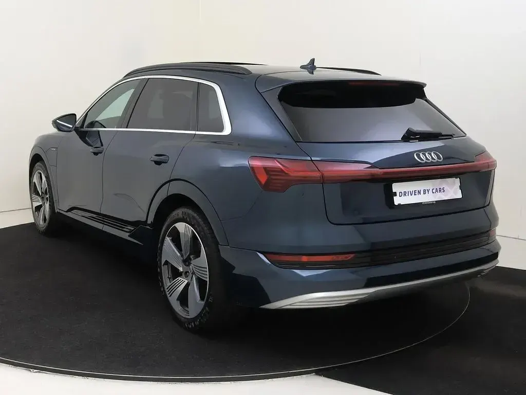 Gebraucht Audi e-tron Advanced Plus 300 kW (408 PS) 2018 Galaxisblau metallic SUV