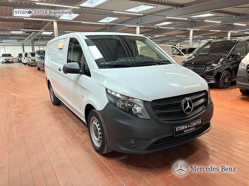 Gebraucht Mercedes Vito 136 PS (100 kW) 2019 Weiß Van