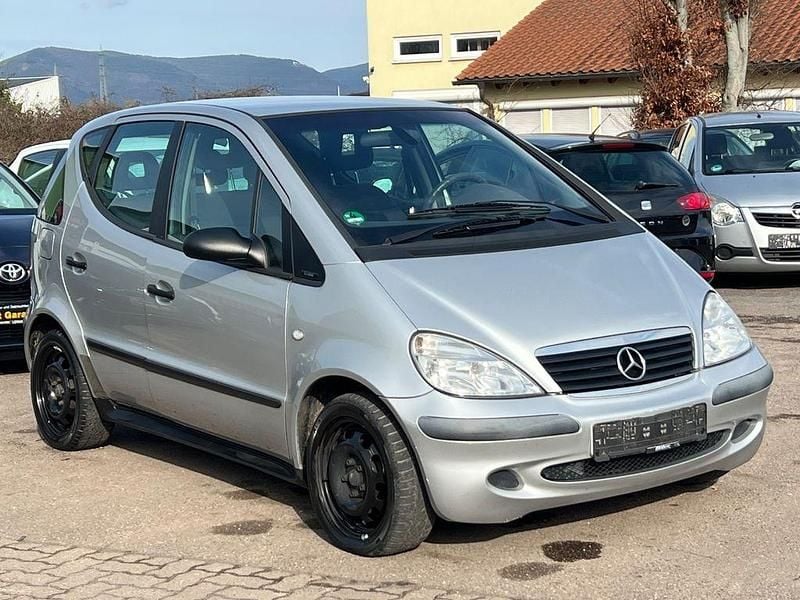 Gebraucht Mercedes A140 Classic 82 PS (60 kW) 2002 Silber Limousine