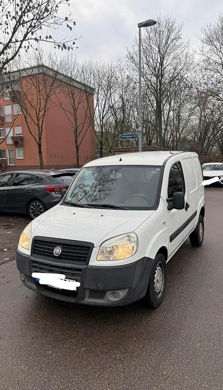 Weiß Gebraucht 2009 Fiat Doblò Van / Kleinbus | 1.700 € (Superpreis) - Bild 1/4