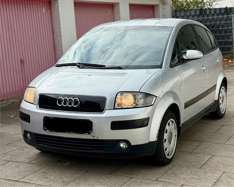 Silber Gebraucht 2002 Audi A2 Kleinwagen | 1.550 € (Superpreis) - Bild 1/4