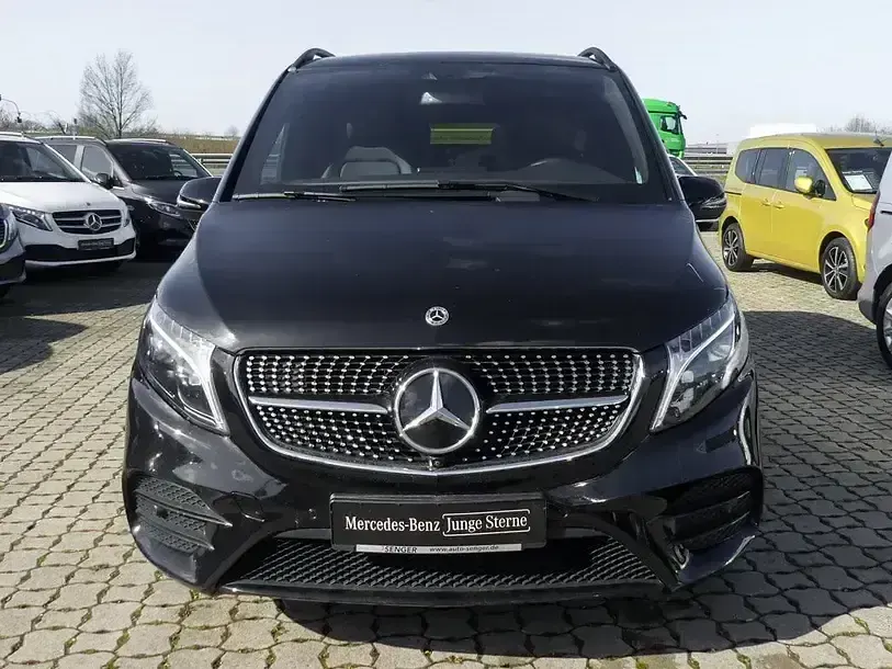 Gebraucht Mercedes V300 Avantgarde 237 PS (174 kW) 2023 Schwarz Van / Kleinbus