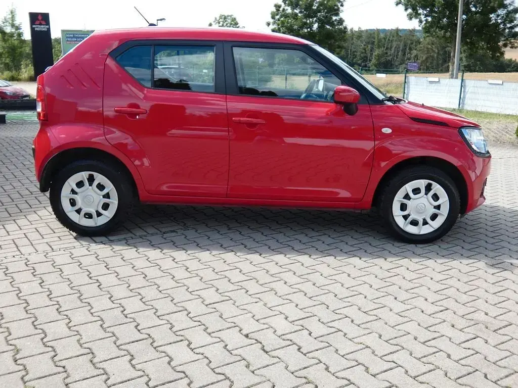 Gebraucht Suzuki Ignis 90 PS (66 kW) 2017 Rot SUV