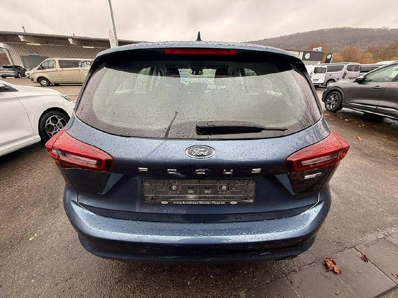 Gebraucht Ford Focus Titanium 155 PS (114 kW) 2023 Blau Limousine