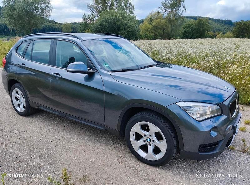 Grau Gebraucht 2014 BMW X1 Sport Line SUV | 8.500 € (Superpreis) - Bild 1/4