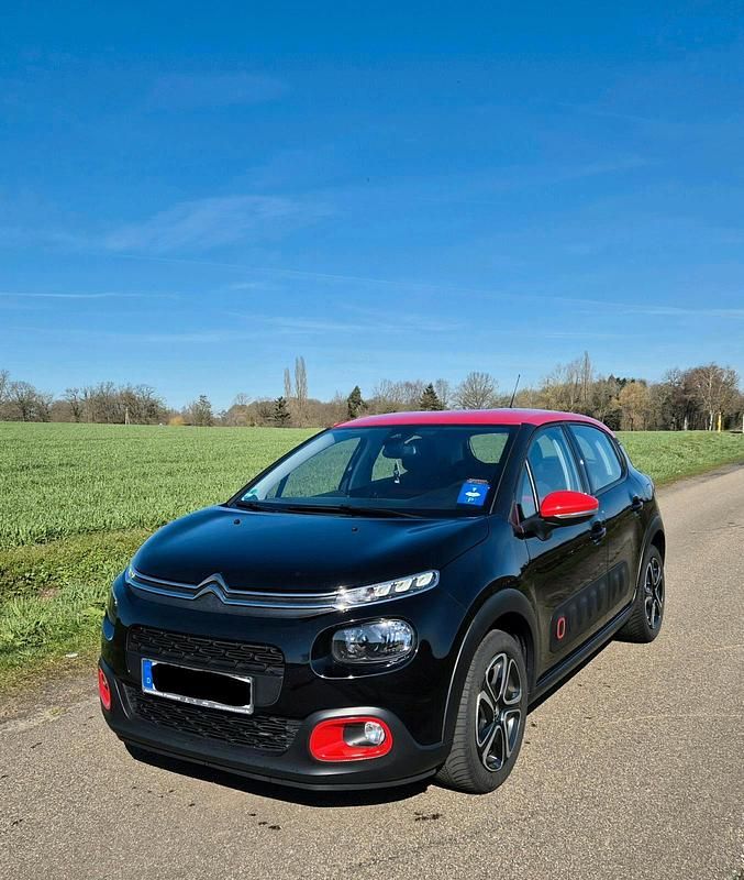 Second-hand Citroën C3 PureTech 110 CP (80 kW) 2018 Negru Hatchback