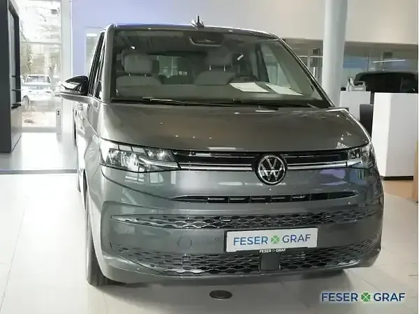 Nouă VW Multivan 150 CP (110 kW) 2026 Gri Monovolum