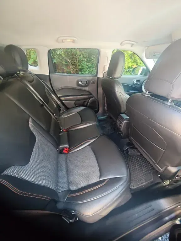 Gebraucht Jeep Compass Limited 170 PS (125 kW) 2020 Grau SUV