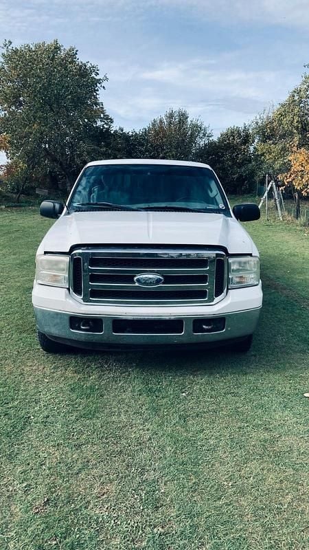 Weiß Gebraucht 2005 Ford F250 Abholung | 8.500 € - Bild 1/4