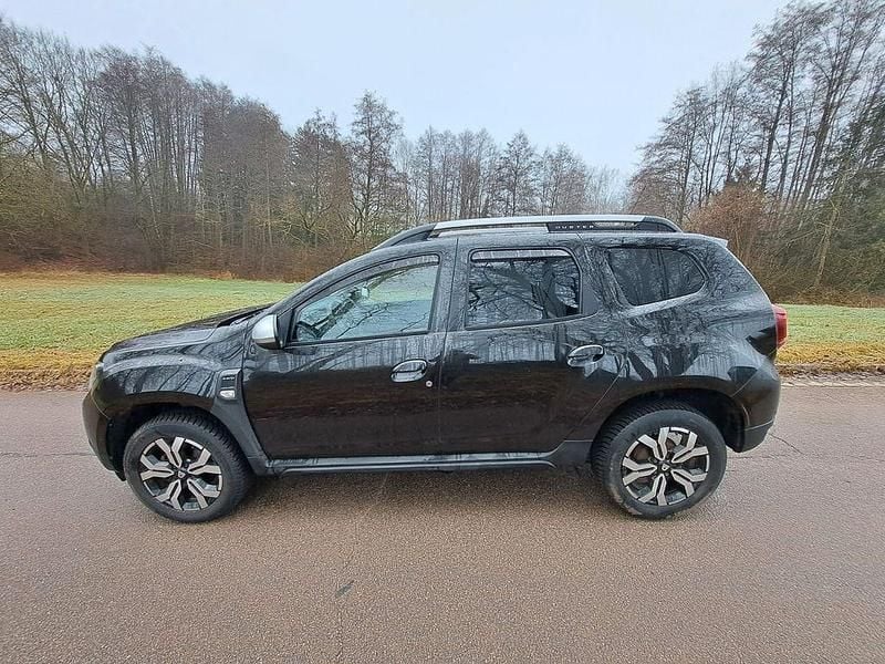 Schwarz Gebraucht 2022 Dacia Duster Prestige SUV | 18.700 € (Guter Preis) - Bild 1/4