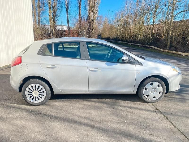 Gebraucht Fiat Bravo 90 PS (66 kW) 2008 Silber Kleinwagen