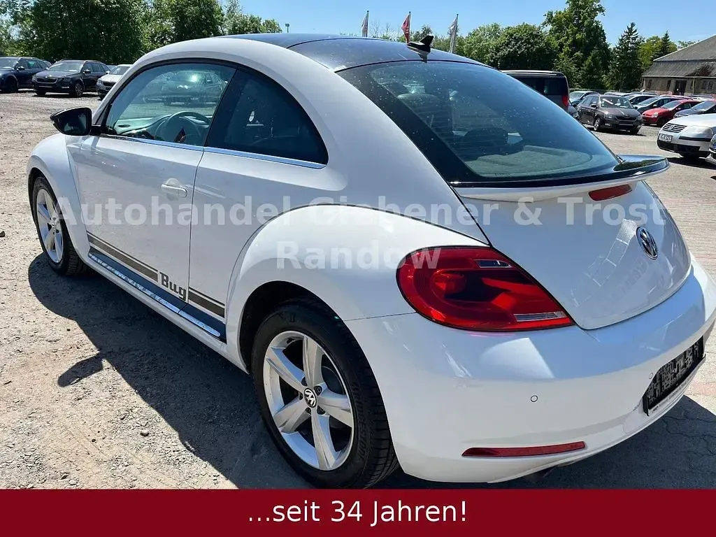 Używany VW Beetle Sport 200 KM (147 kW) 2012 Biały Hatchback