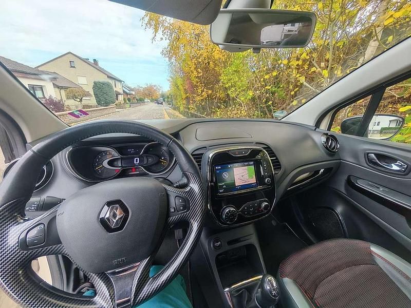 Gebraucht Renault Captur XMOD 90 PS (66 kW) 2016 Beige SUV