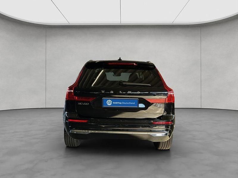 Gebraucht Volvo XC60 Plus 197 PS (144 kW) 2022 Schwarz SUV