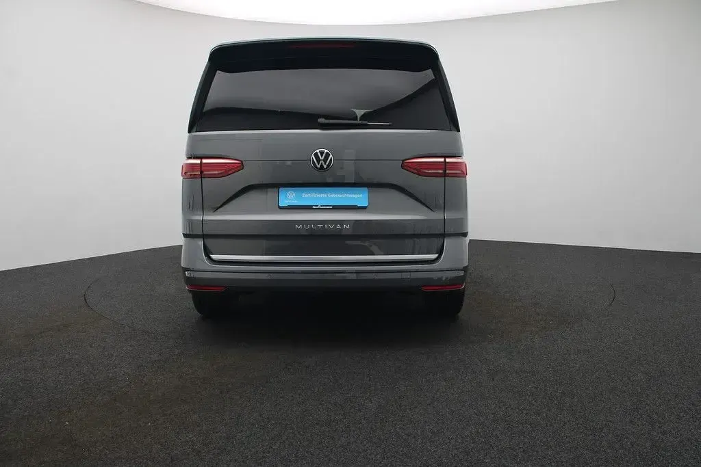 Gebraucht VW Multivan Style 204 PS (150 kW) 2025 Indiumgrau metallic Van / Kleinbus