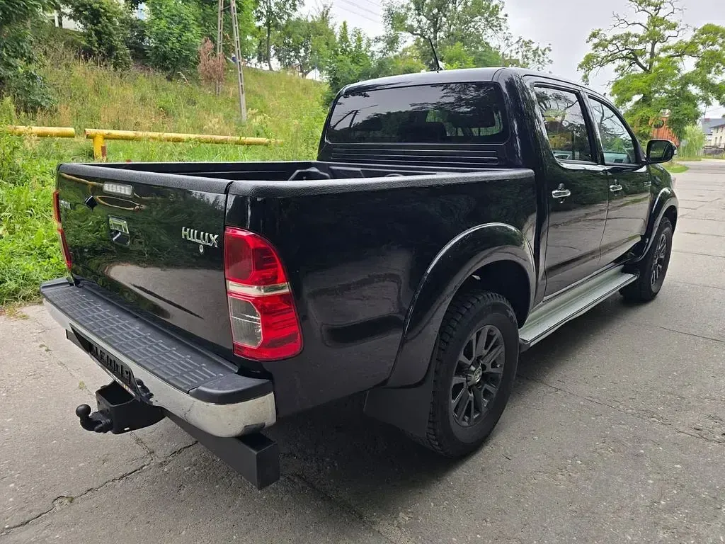 Gebraucht Toyota HiLux 171 PS (125 kW) 2006 Silber metallic Pickup