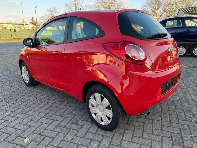 Gebraucht Ford Ka Champions Edition 69 PS (50 kW) 2012 Rot Kleinwagen