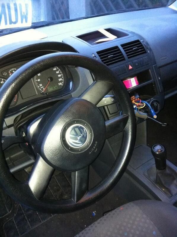 Gebraucht VW Polo 73 PS (53 kW) 2004 Weiß Kleinwagen