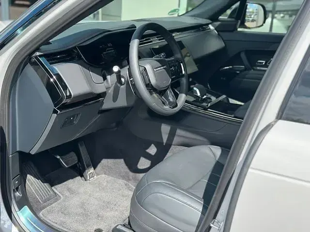 Gebraucht Land Rover Range Rover Sport HSE Dynamic 460 PS (338 kW) 2026 Grau SUV