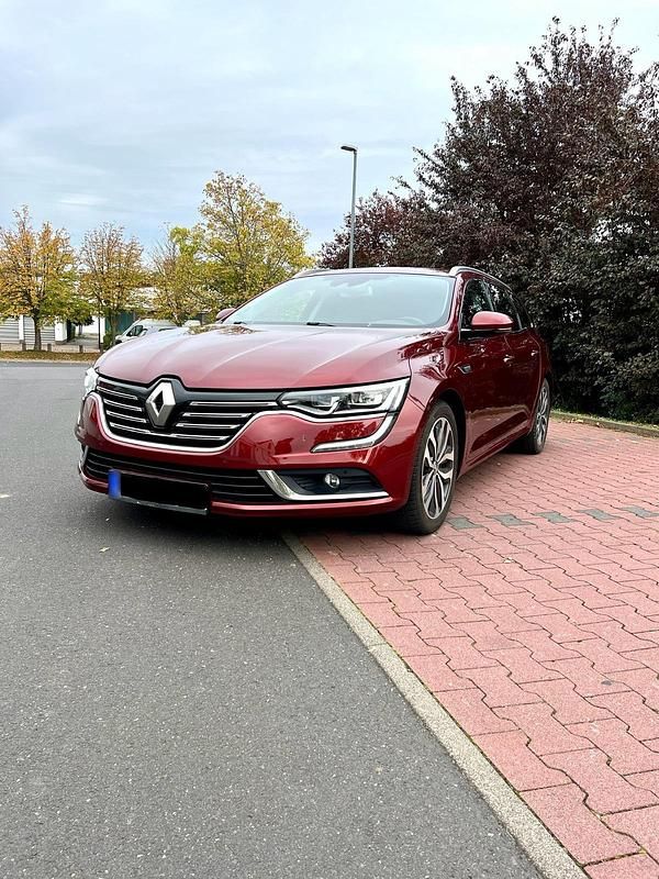 Gebraucht Renault Talisman Intens 160 PS (117 kW) 2016 Rot Kombi